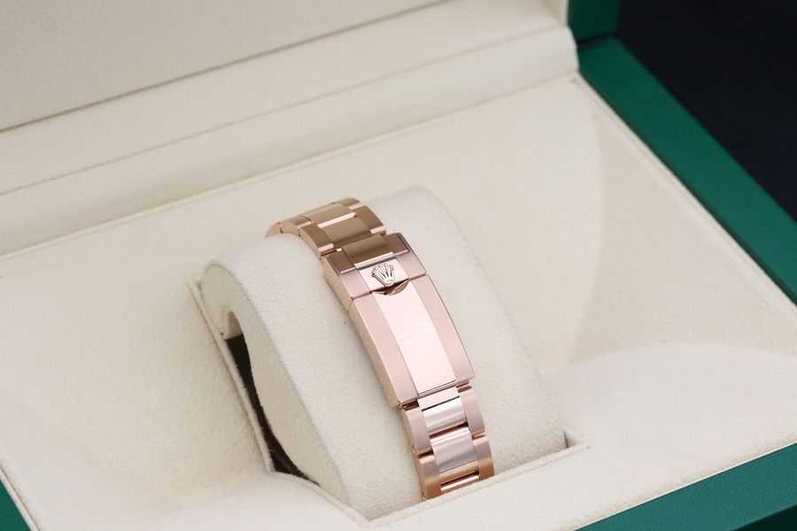 Rolex GMT Master II 126715 CHNR